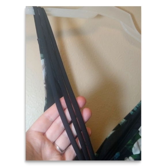 NWT  Floral Cupshe One-piece Swimsuit Size Medium - Picture 7 of 8